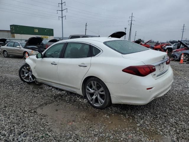 2016 Infiniti Q70 3.7