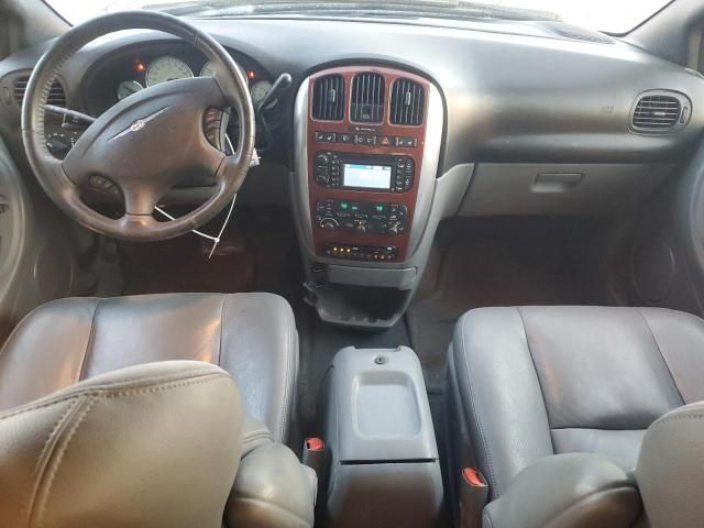 2005 Chrysler Town & Country Limited