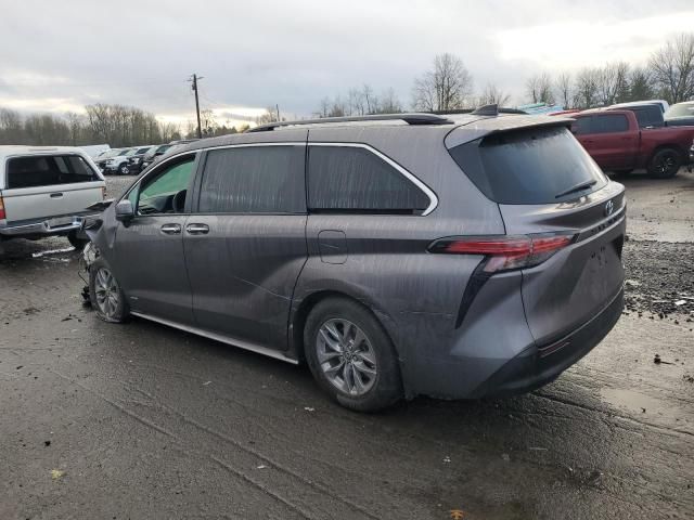 2021 Toyota Sienna XLE