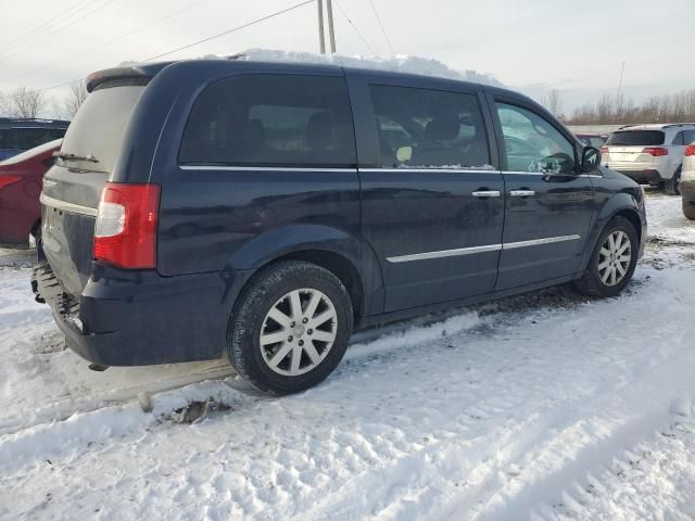 2015 Chrysler Town & Country Touring