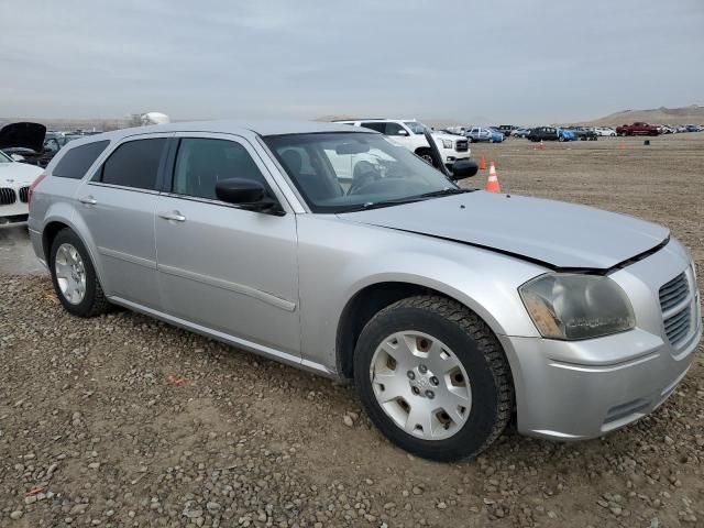 2006 Dodge Magnum SE