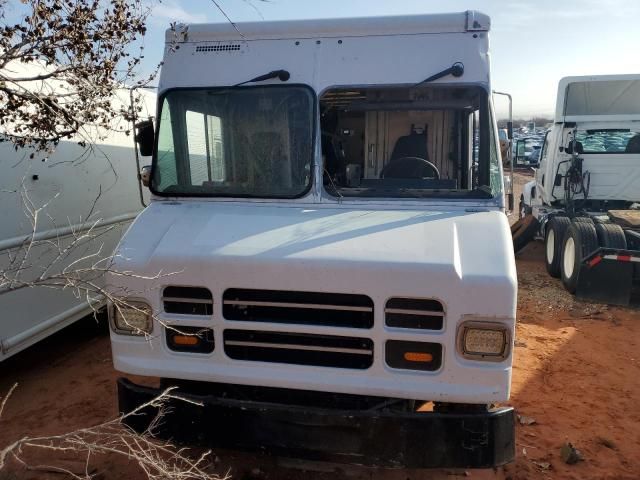 2015 Freightliner Chassis M Line WALK-IN Van