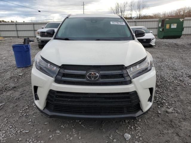 2019 Toyota Highlander SE