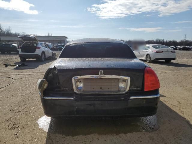 2006 Lincoln Town Car Signature