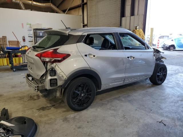 2020 Nissan Kicks SR