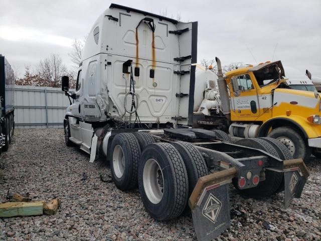 2016 Freightliner Cascadia 125