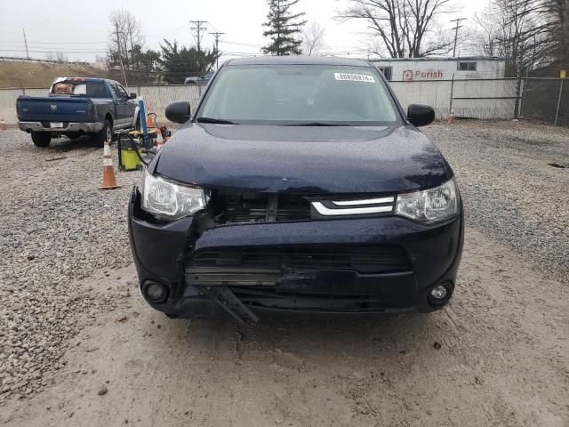 2014 Mitsubishi Outlander ES