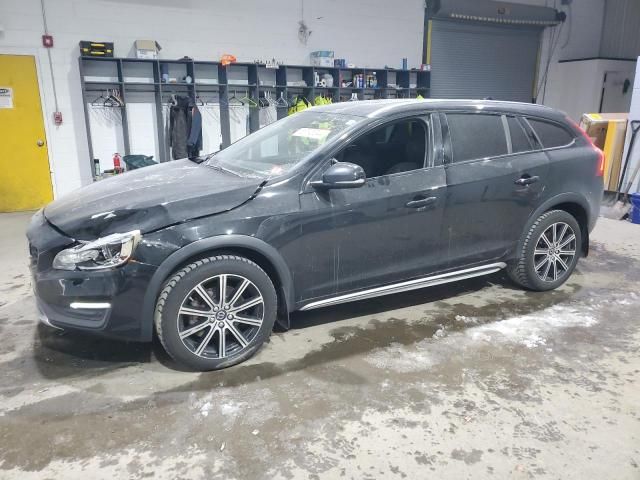 2015 Volvo V60 Cross Country Premier