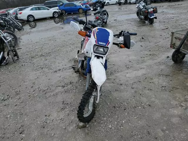 1996 Yamaha XT225