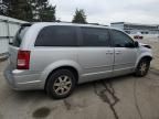 2009 Chrysler Town & Country Touring