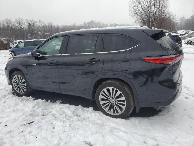 2021 Toyota Highlander Hybrid Platinum