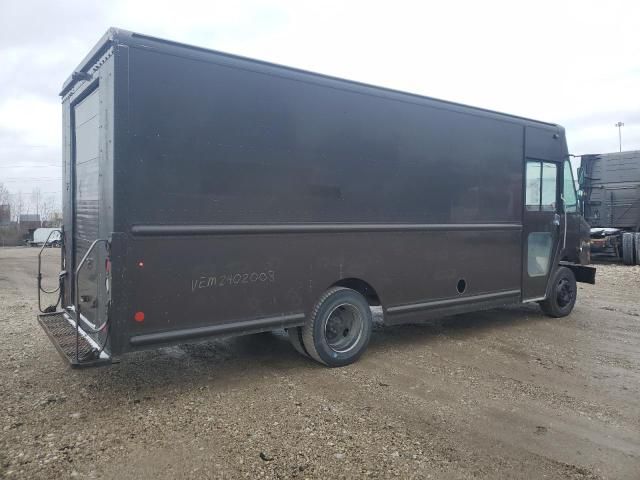 2009 Freightliner Chassis M Line WALK-IN Van