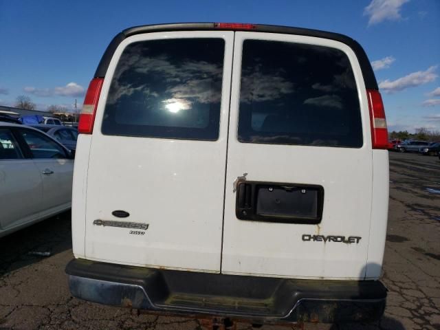 2003 Chevrolet Express G2500