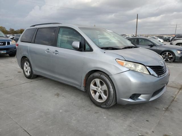 2012 Toyota Sienna LE