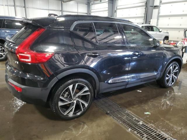 2021 Volvo XC40 T5 R-Design