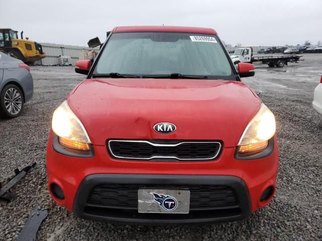 2013 KIA Soul +