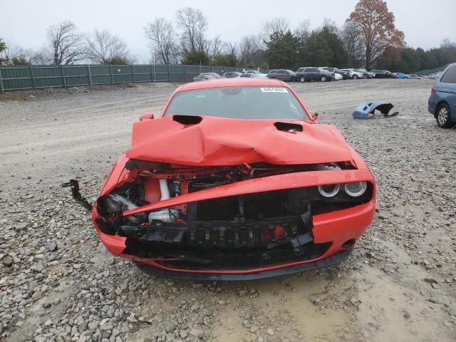 2015 Dodge Challenger SXT