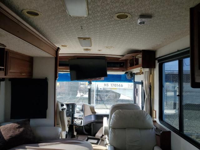 2002 Winnebago 2002 Freightliner Chassis X Line Motor Home