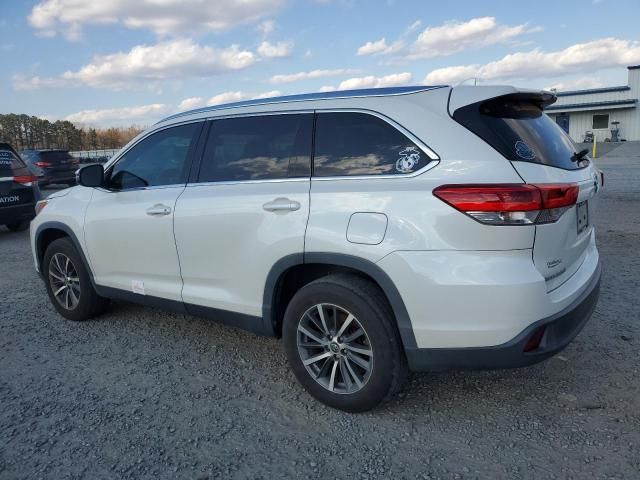 2019 Toyota Highlander SE