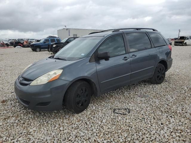 2009 Toyota Sienna CE