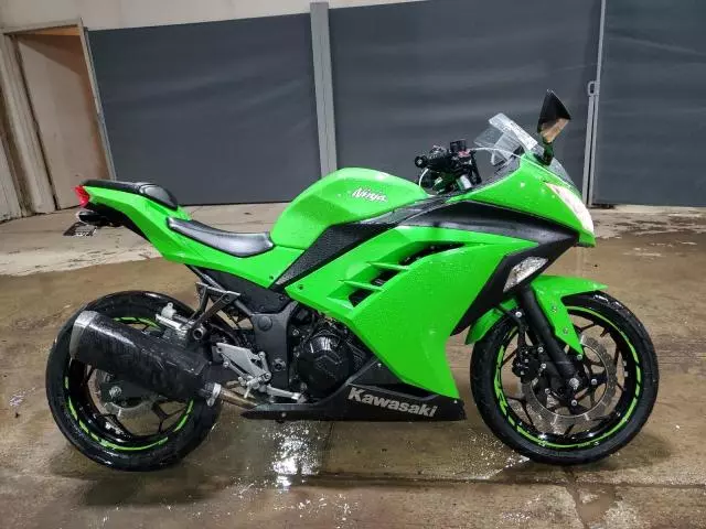 2015 Kawasaki EX300 A