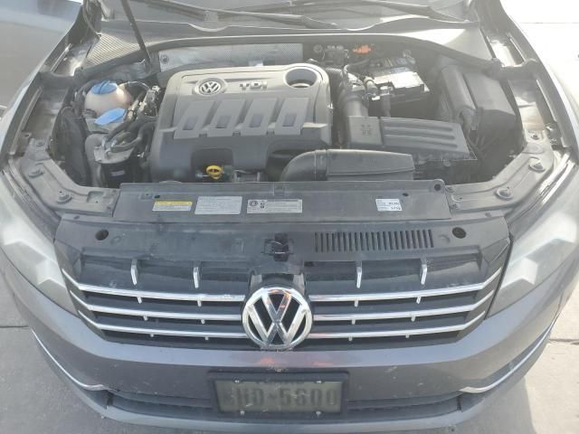 2014 Volkswagen Passat SEL