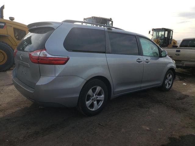 2015 Toyota Sienna LE