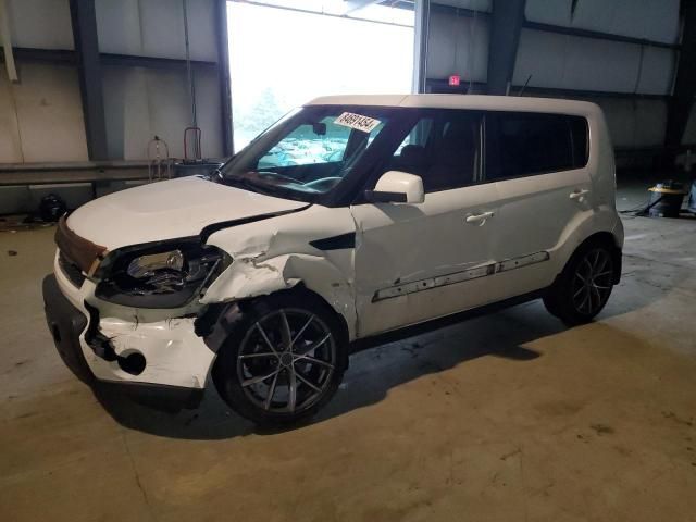 2011 KIA Soul +