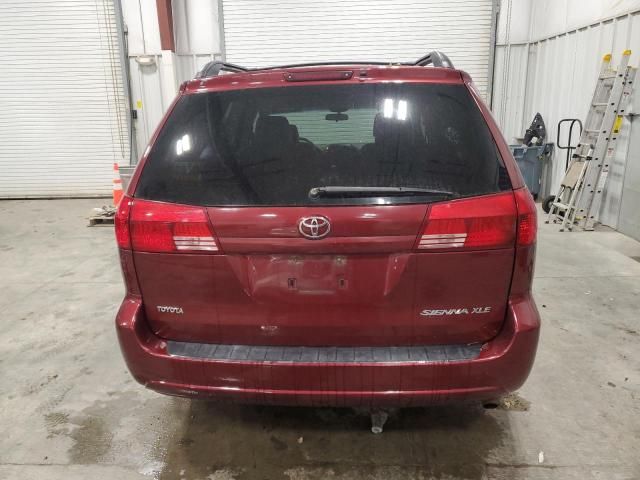 2004 Toyota Sienna XLE