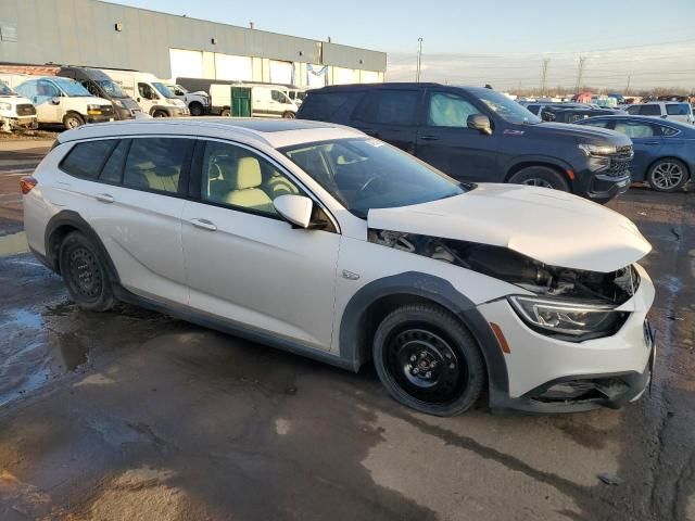 2018 Buick Regal Tourx Essence