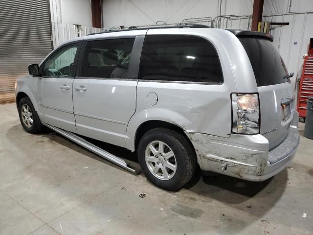 2010 Chrysler Town & Country Touring