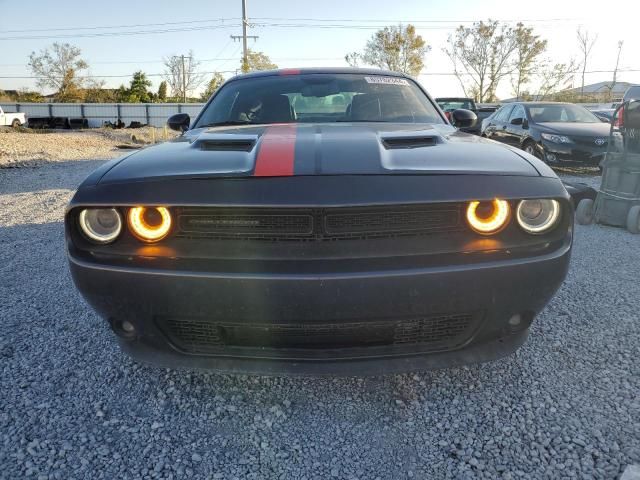 2017 Dodge Challenger SXT