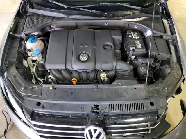 2012 Volkswagen Passat SE