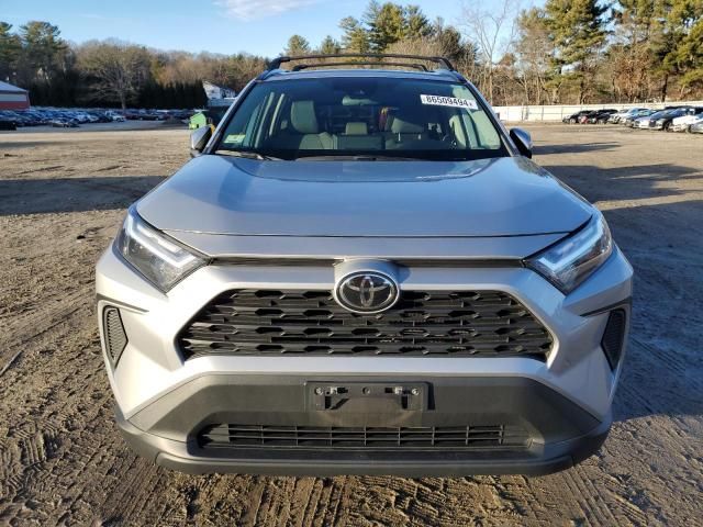 2022 Toyota Rav4 XLE