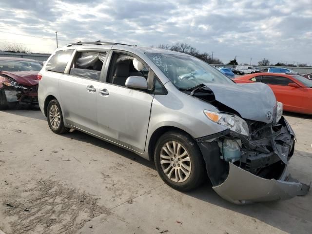 2015 Toyota Sienna XLE