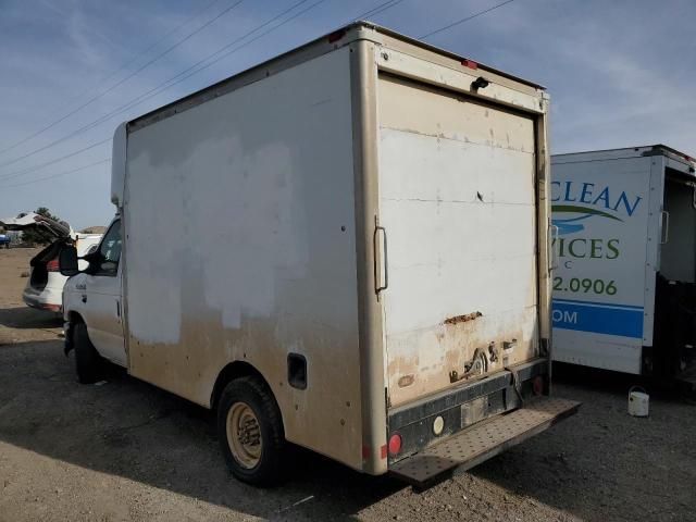 2009 Ford Econoline E350 Super Duty Cutaway Van