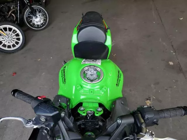 2024 Kawasaki EX650 P