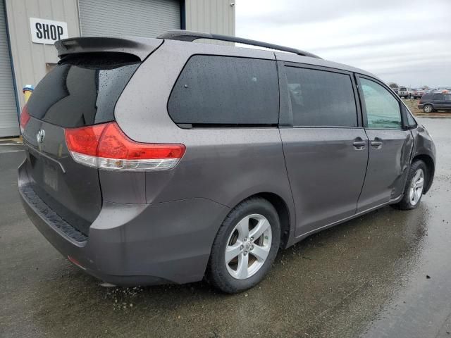 2011 Toyota Sienna LE