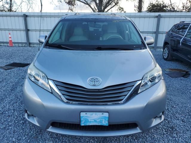 2013 Toyota Sienna XLE