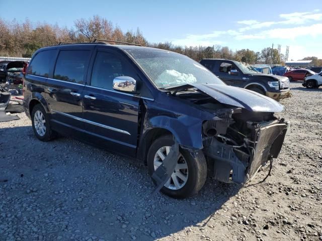 2012 Chrysler Town & Country Touring L