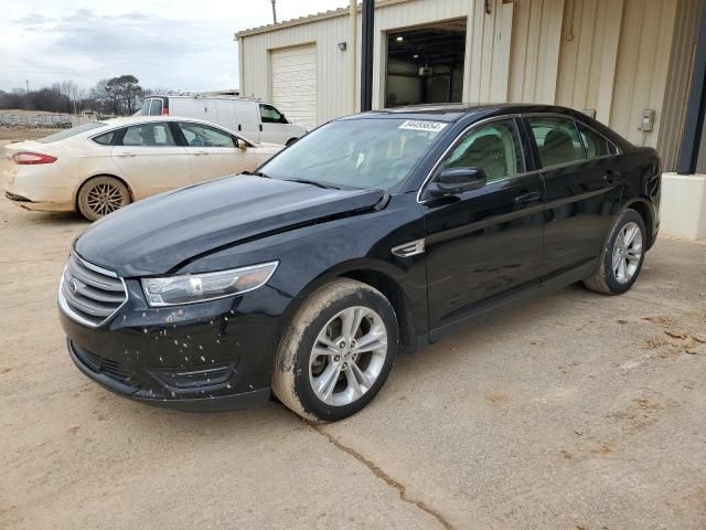 2018 Ford Taurus SEL