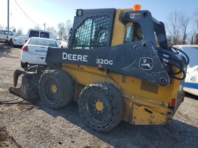 2018 John Deere 320