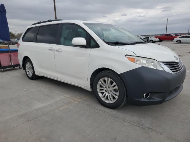 2014 Toyota Sienna XLE