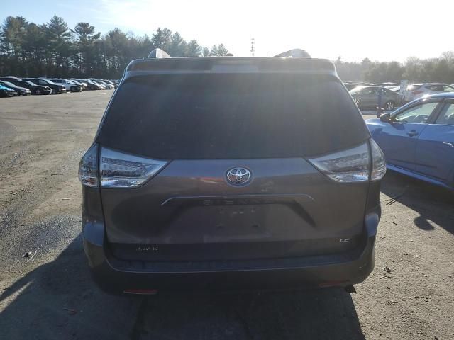 2013 Toyota Sienna LE