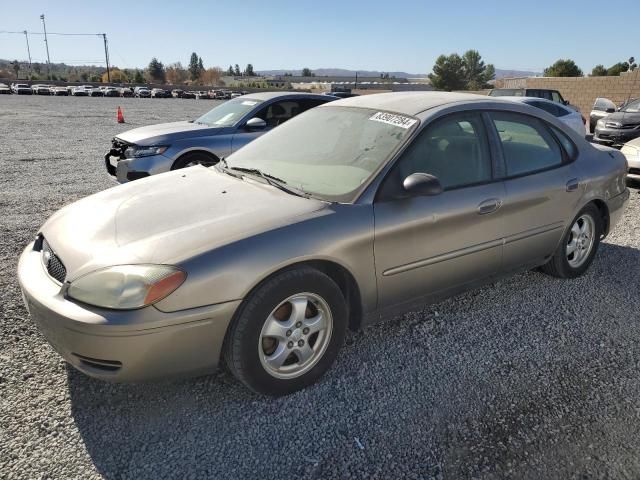 2005 Ford Taurus SE