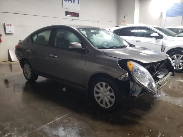 2013 Nissan Versa S