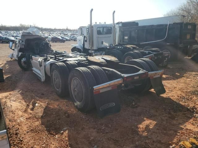 2021 Freightliner Cascadia 126