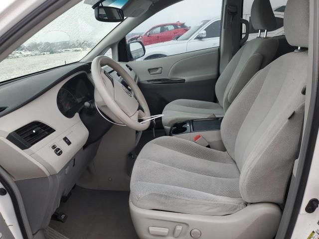 2011 Toyota Sienna LE