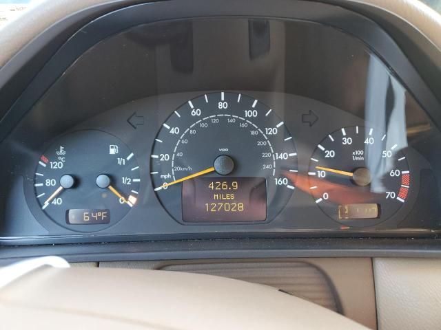 2001 Mercedes-Benz E 320