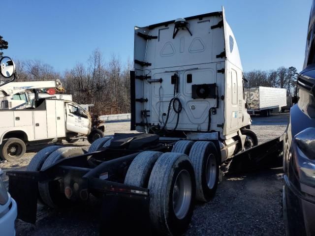 2014 Freightliner Cascadia 125